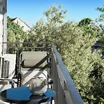Awesome In * Podstrana
